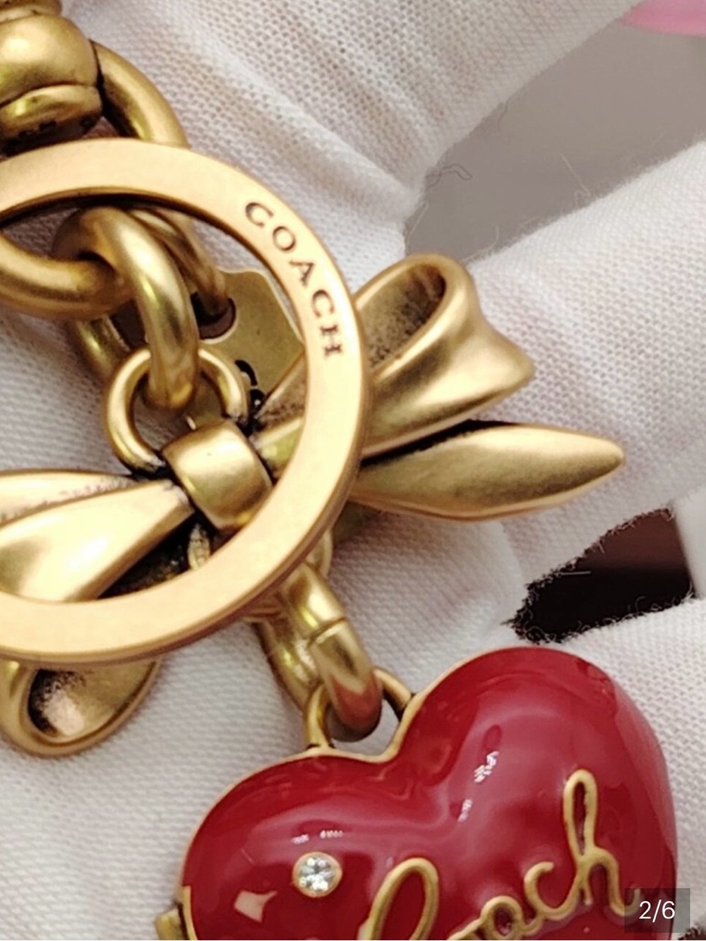 NWT COACH Red Heart & Gold Bow Keychain Keyring - Picture 4 of 5